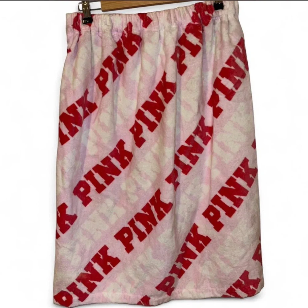 2020 PINK Victoria's Secret Pink and Red Logo towel #vs #pink #towel